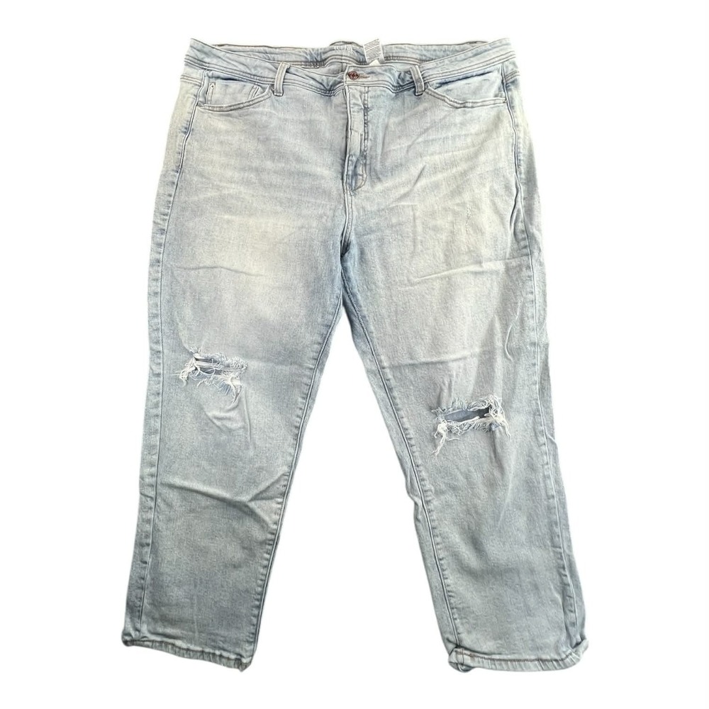 Terra & Sky 22W Light Blue Distressed Straight‎ Leg Jeans Plus Size Casual Denim